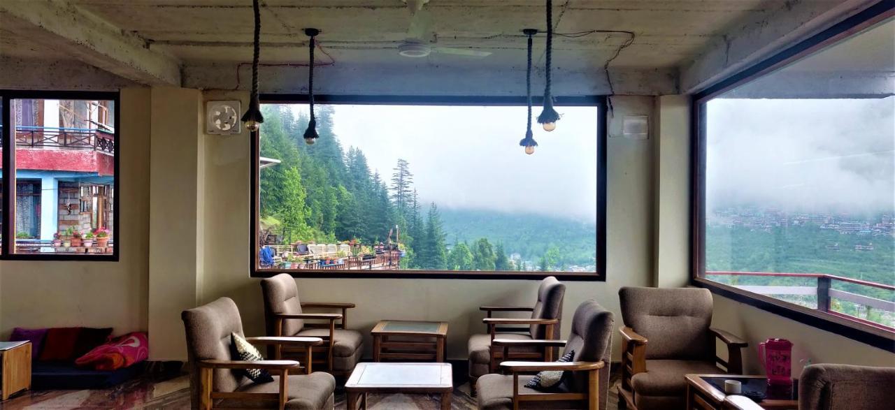 Cafe Monkbase- Food And Stay Manāli Buitenkant foto
