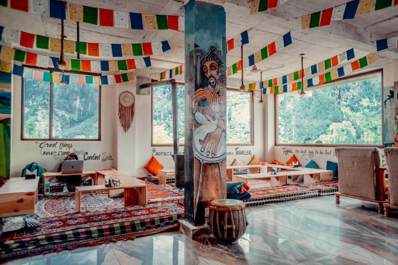 Cafe Monkbase- Food And Stay Manāli Buitenkant foto