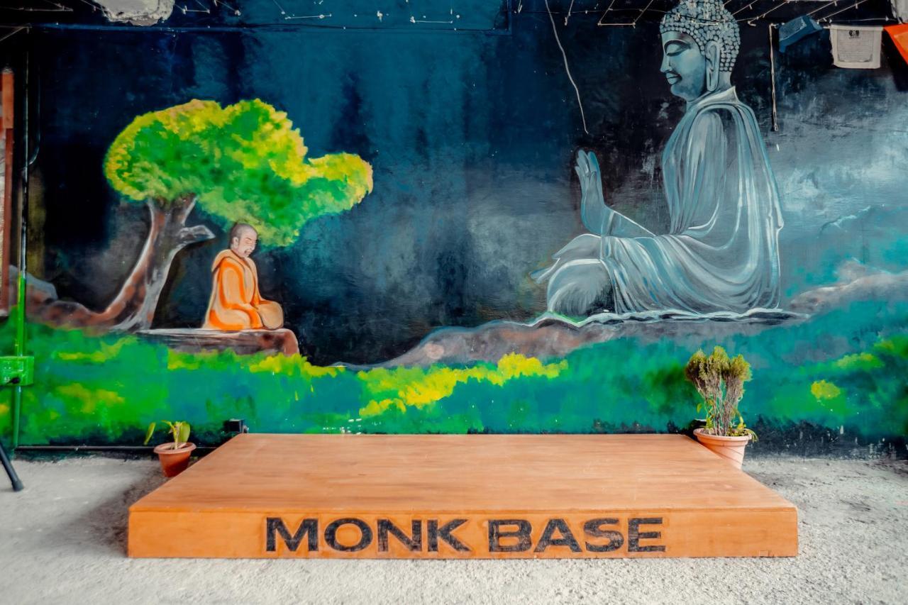 Cafe Monkbase- Food And Stay Manāli Buitenkant foto